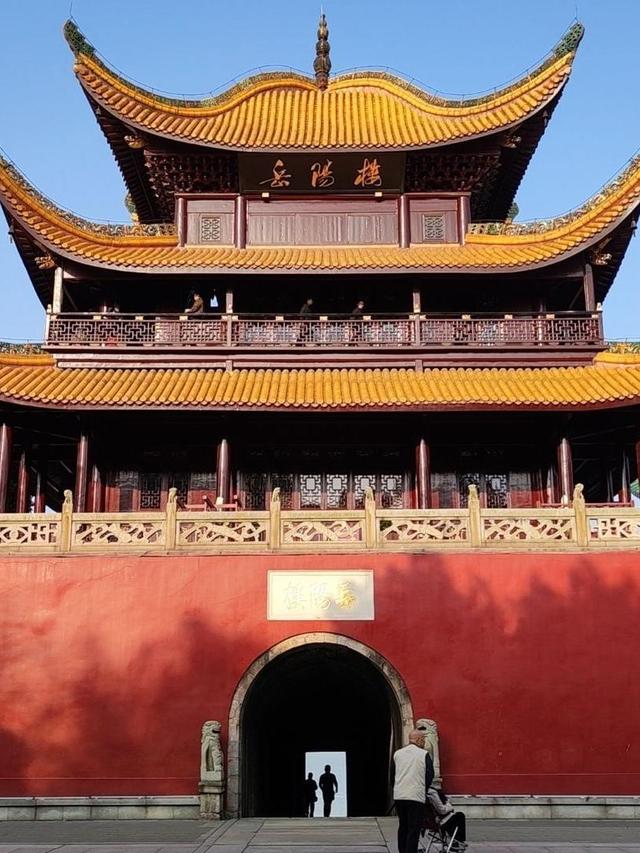 3个部编版语文课本上的宝藏景点，你去过几个？第一个就后劲很大
