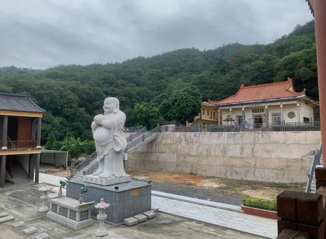 厦门南洋报恩寺，始建于唐朝，原名南洋院，古代同安三间半院之一