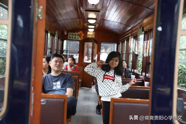 修文县桃源河景区宠游客推出赠送活动：乘坐小火车品咖啡 沿途赏美景寻宝采摘