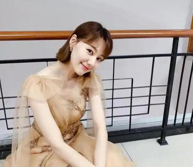 讨好大佬	，陪睡上位，遭央视“开除”，她身上的标签哪个才是真的