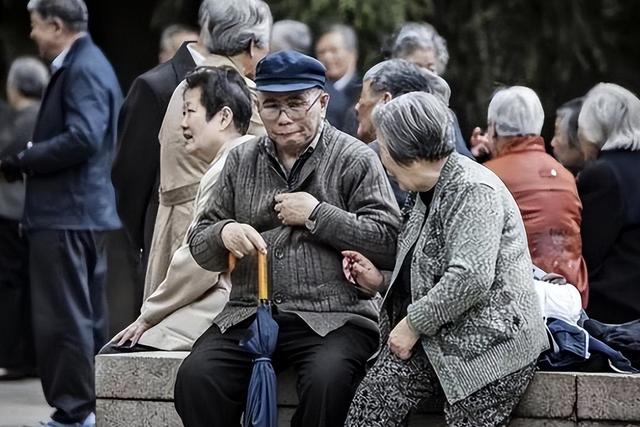 我国到2075年还有多少人？来看人口模型的详细推算吧！