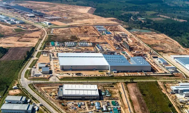 加税100%，就是冲着中国芯片来的，5家先进芯片企业已赴美建厂