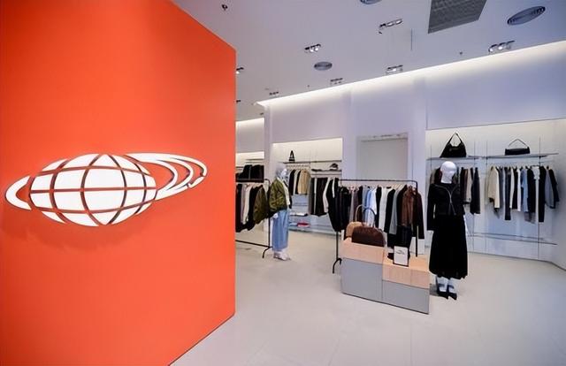 前滩太古里“Let’s Cherish Well璀璨好生活”