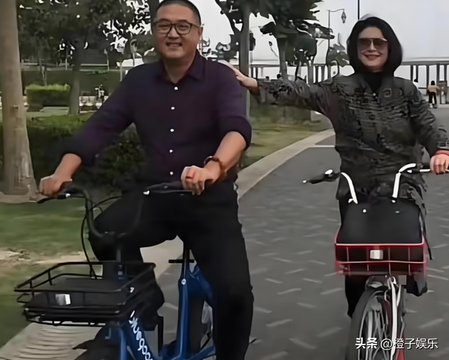 无儿无女的于月仙：去世不到两年，丈夫张学松的选择让人泪目