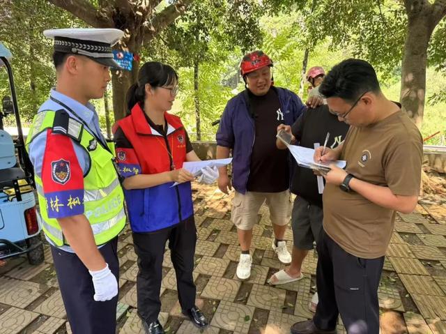 峰林间的“联调红”，这支服务队让平安与风景同行