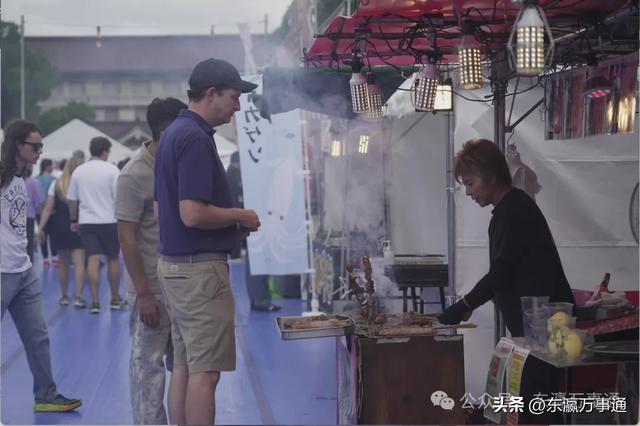 上野熊猫中秋节火热进行时:游客如织,共享佳节
