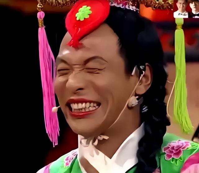 牡丹花下死，做鬼也风流！如今，谁也劝不了“抛妻娶粉”的宋小宝