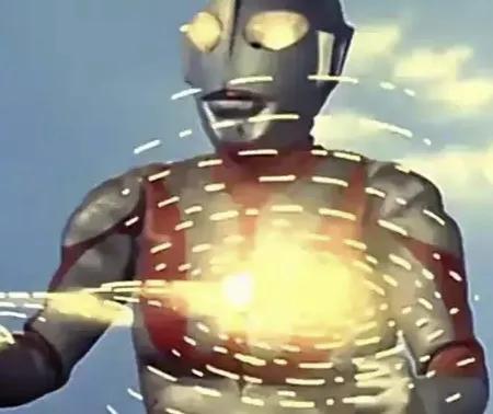 初代奥特曼佐菲和新奥特曼利匹亚佐菲