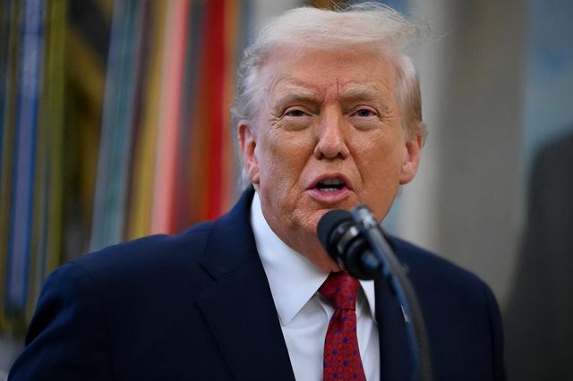 美媒：180 万桶中国买的原油，公海上说扣就扣	，特朗普到底想干嘛?