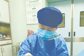 给眼睛打一针后，她的视力从0.1恢复到了0.8！这种针靠谱吗？图片