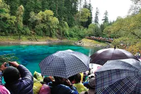 实现旅游消费总额235.01亿元！四川五一假期共接待游客4365.28万人次图片