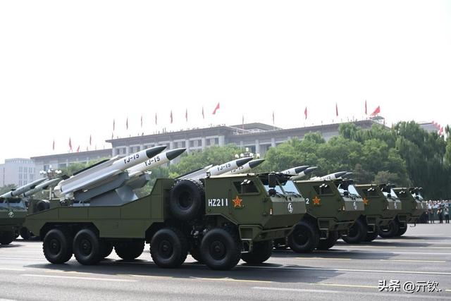 七拼八凑，杂牌军出击？英舰队翻车实录，中国一动作让全军社死！