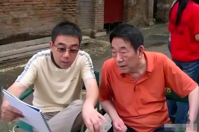3天4个瓜！贪污国家财产、婚内出轨、赔光亿万家产，娱乐圈太炸裂