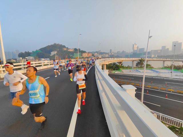 澳门马拉松：比较虐但值得去，濠江跑游全攻略