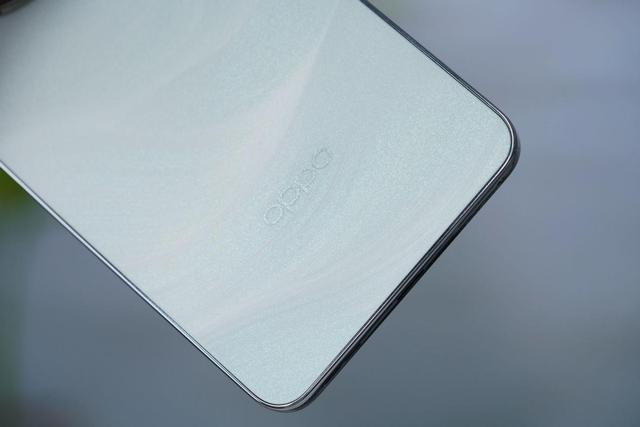 7000mAh超大电池 OPPO K13s评测：千元六年耐用真能打！