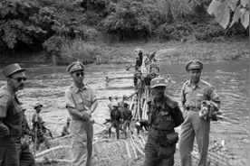 逃到金三角的国民党残军，成了缅甸土皇帝，逼得缅甸向我国求援图片