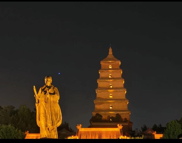 在大唐不夜城蹲了三天，我终于明白它为什么能让全国游客“上头”