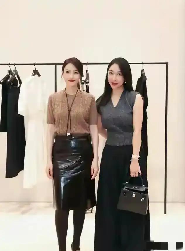 不愧是国民媳妇，从10几岁红到40多岁，感觉她可能红一辈子