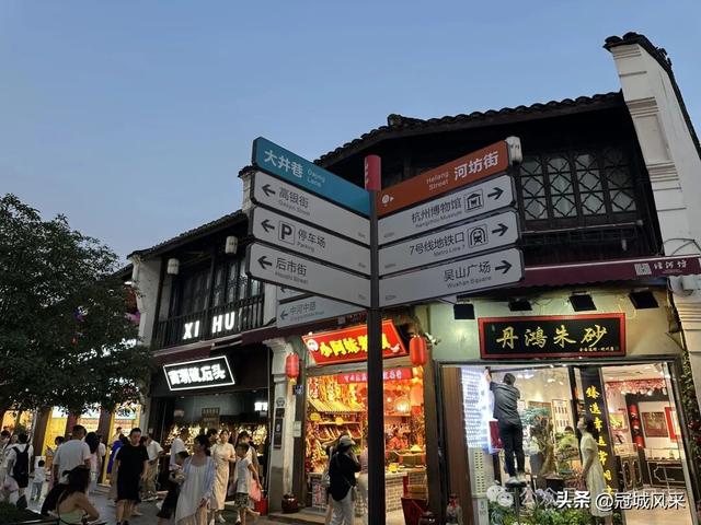杭州寻吃·一碗蟹黄面
