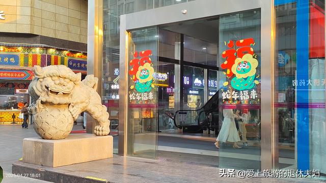 出游第8站-武汉：马不停蹄也转不完，看我俩都去了哪？在哪最悠闲