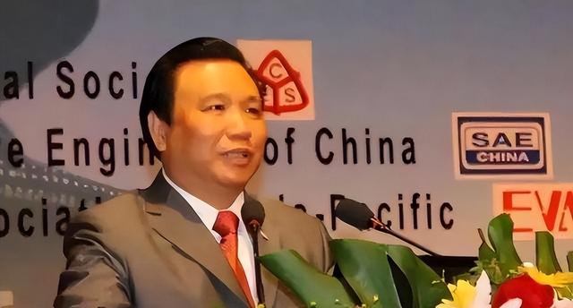 报应来了！捐给美国7千万，满嘴“中国穷关我啥事”，如今破产了