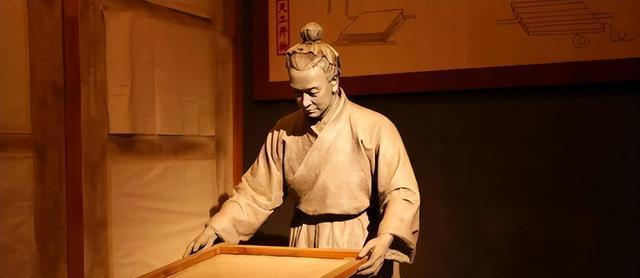 课本里引以为傲的3个名人，其实都坏到了骨子里，却被很多人歌颂