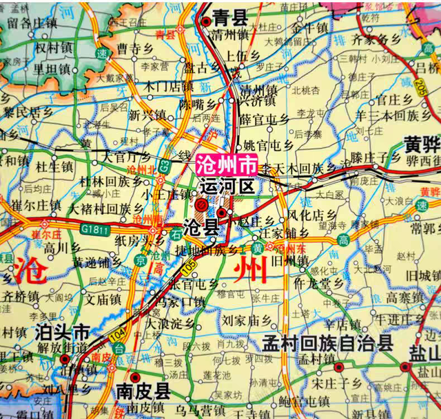 河北沧州因渤海而得名，孟村在沧州东南部，那里的儿化音很亲切