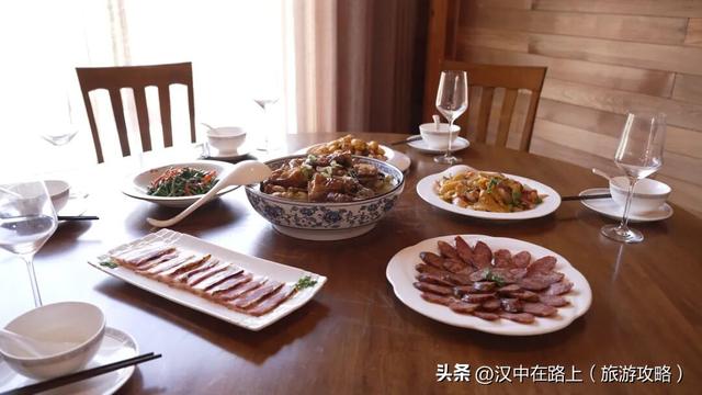 镇巴 “出手”！一键清空你的都市焦虑→