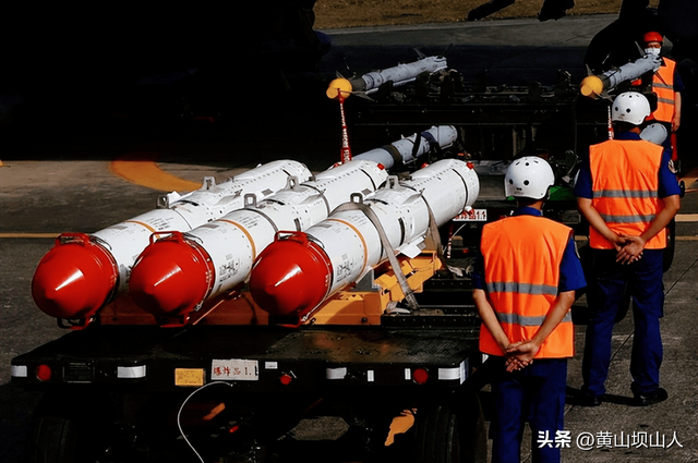 没等来高市的道歉，却等到炸裂消息，美国要与岛内“不设限交往	”