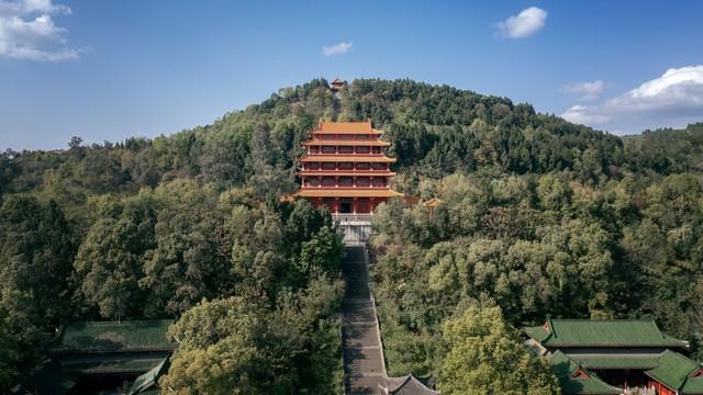 接上 第四章：山水胜迹——郊野间的自然诗篇