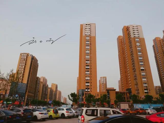 江苏这个县有意思：名字带“海”却不靠海，还是世界水晶之都？