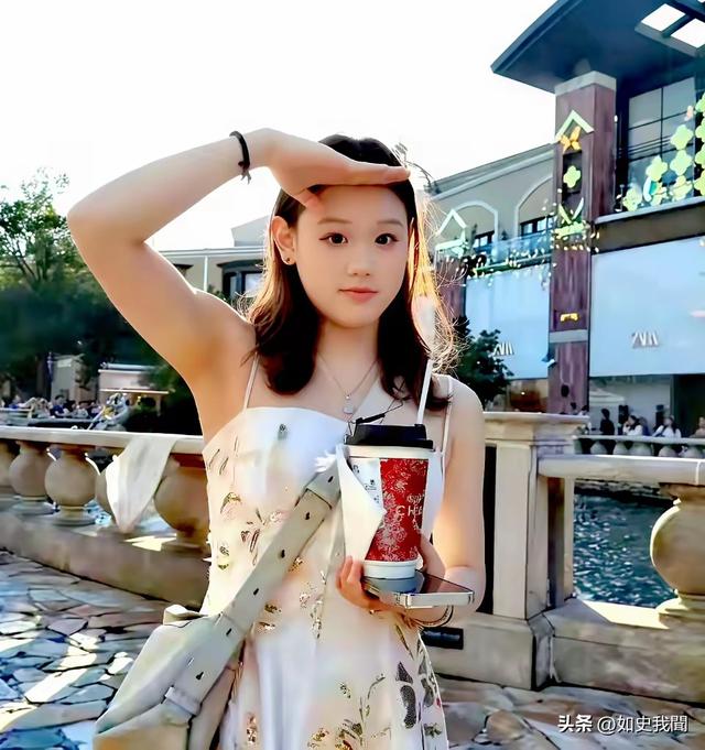 官宣退役不到1月，张家齐接受采访，句句不提却字字都提全红婵