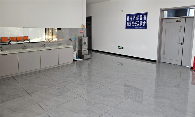 零下30℃住帐篷？80后夫妻漠河直播露营，每天50块取暖费不心疼