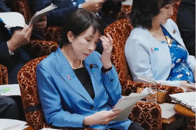 日本对中国的反击好猛，一个接一个，高市早苗断定：友国定会帮忙