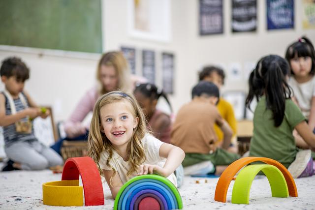 想让孩子学会分享？先让他体验一下‘自私’的滋味！