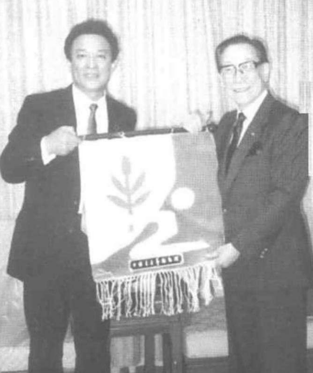 1993年石维坚建议蒋纬国回大陆看看，对方坦言道：回去就回不来了