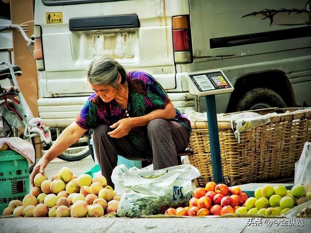 别再抱怨生活平淡！你家那点柴米油盐	，藏着千万流量的"情绪炸弹"
