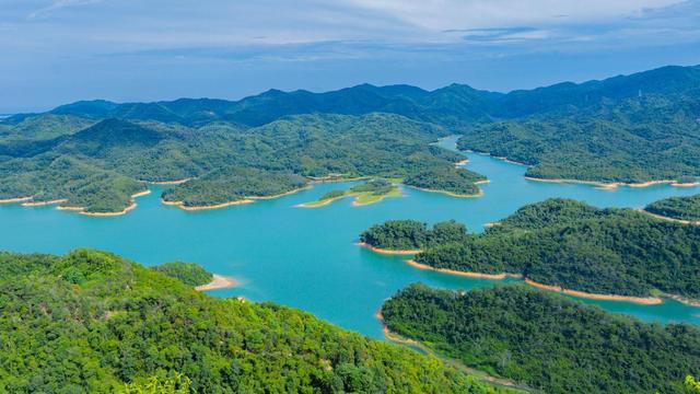 中国最美的两个人工湖，一个在安徽，一个在浙江，你去过吗