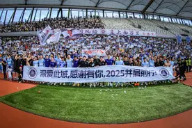主教练续约+新主场搬迁，深圳新鹏城人员将有大面积调整图片