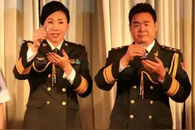 我国女篮队长苗立杰，33岁退役嫁给军官，生娃后蜕变为气质女神图片