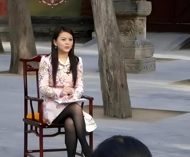 李湘不再隐忍，坦白与释永信真实关系，亲密照的真相终于有了答案