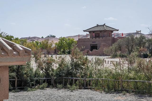 敦煌之旅：立于阳关感受寂静震撼