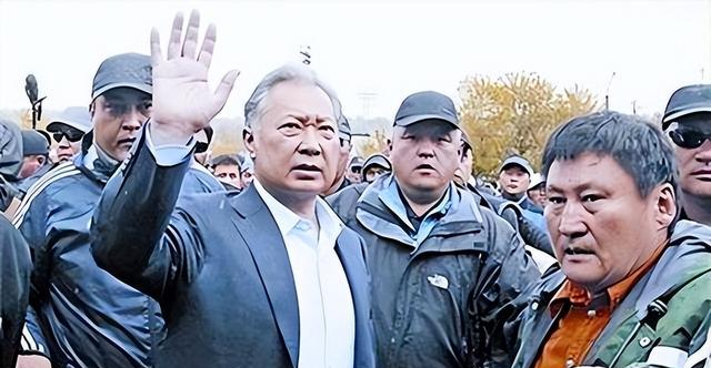 中亚铁娘子：赶跑两任总统后自己当总统，最大愿望就是与中国合作