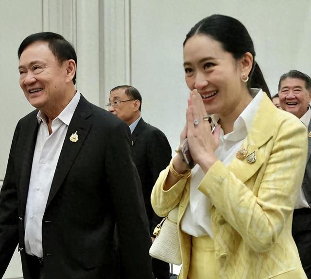 一正四副，阿努廷内阁出炉，取悦军方，重用他信家族出走的塔玛纳