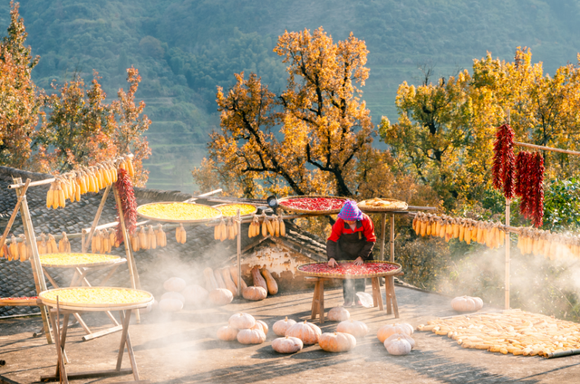 红叶配晒秋，解锁中国赏枫天花板