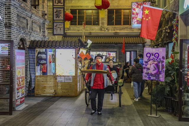 鸭绿江畔，一江两国，辽宁丹东和时光与江潮共舞