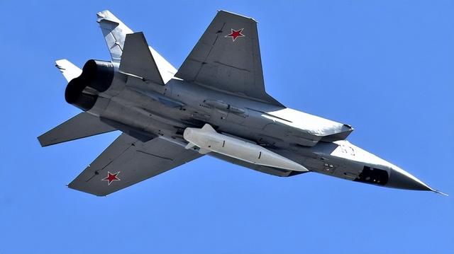 匕首高超弹大杀四方	，西方眼红？俄罗斯：挫败策反米格31K飞行员