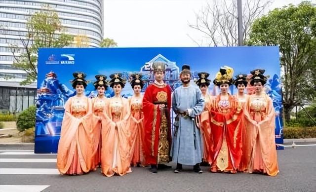 襄阳唐城获湖北品牌大奖，千年盛唐魅力，游客纷纷点赞