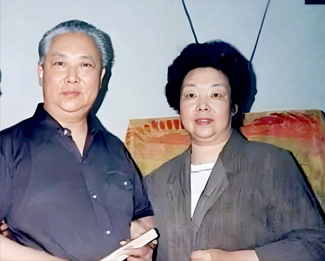 京剧演员谢虹雯：丈夫杨宝森早逝，改嫁张君秋后遭继子继女诟病