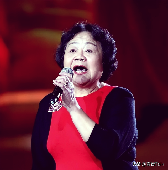 4.5万点赞的清明文，王玉珍写尽同学往事，普通人的故事最动人